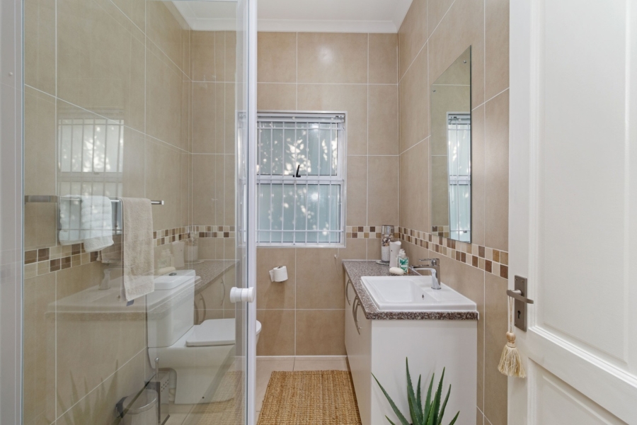 2 Bedroom Property for Sale in Sunningdale Western Cape